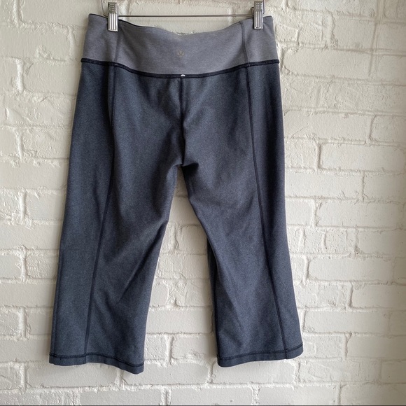 Lululemon Capri Athletic Pants Gray Sz 8 - Picture 8 of 16